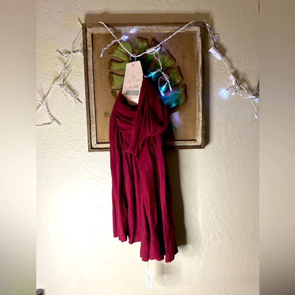 GreenLabel SCARF NWT long wrap around pretty wine burgundy color